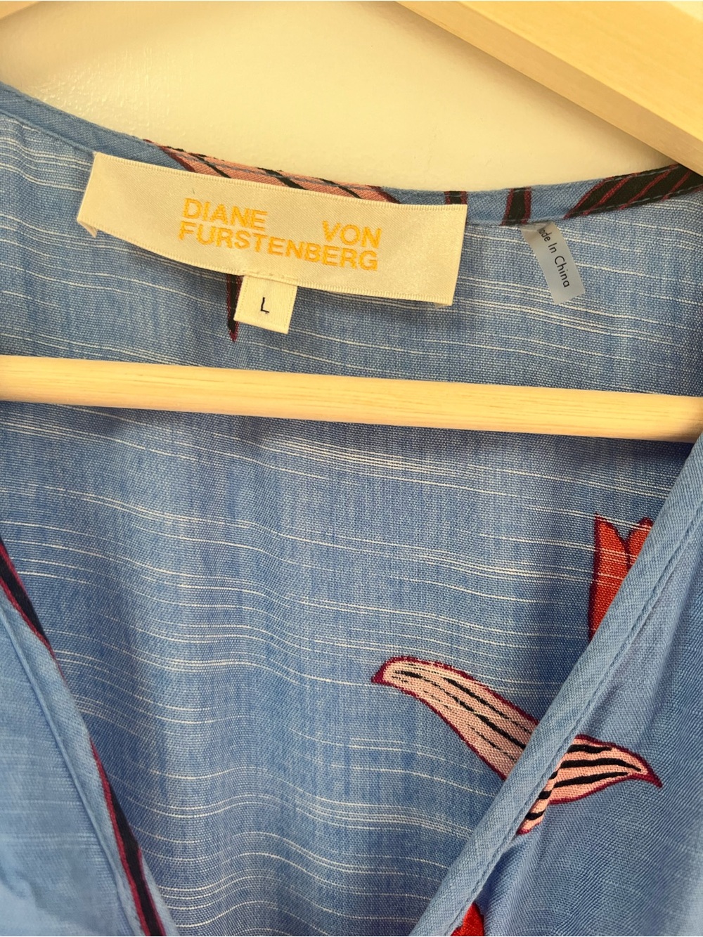 DVF Resort Wear Wrap Dress - Picture 9 of 9